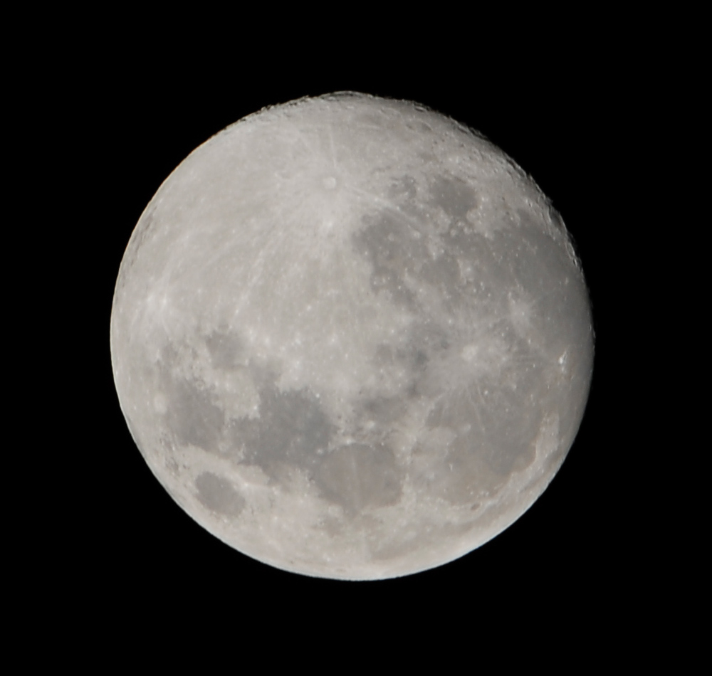 13 Day Old Moon - Learning the Phases of the Moon
