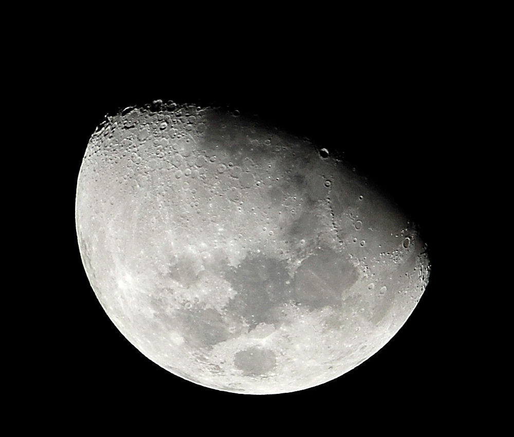 9 Day Old Moon - Learning the Phases of the Moon